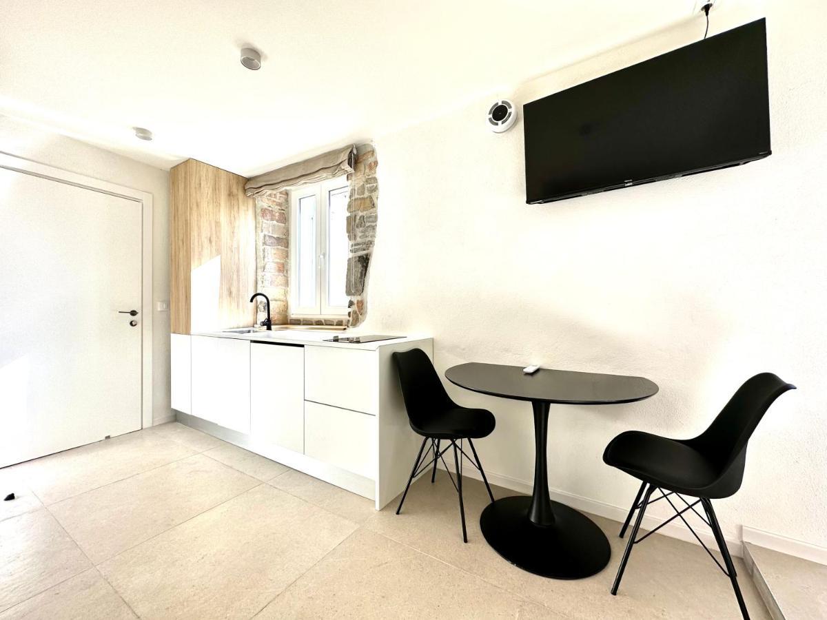 Damir Skomina Apartments Копер Екстериор снимка